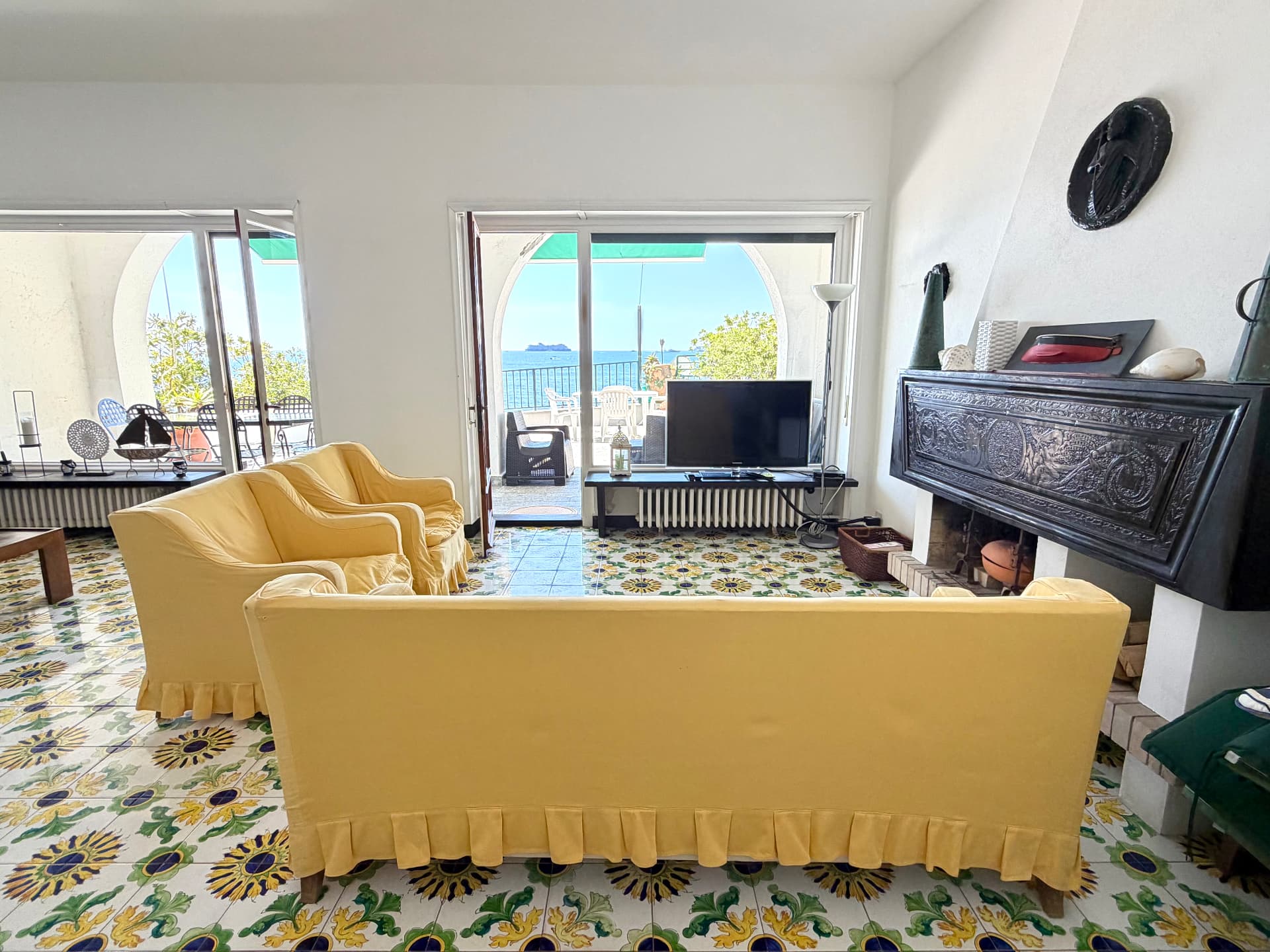 Living spaces of Villa Maria Luisa with hand-painted Ligurian tiles